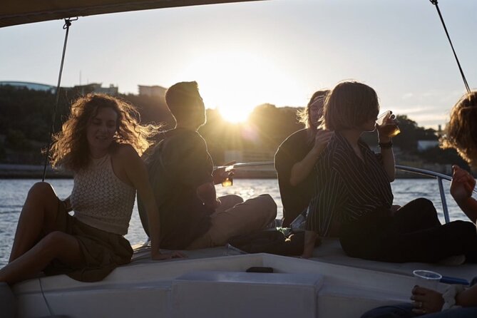 Porto: Douro River Boat Cruise with Port Wine and Snacks - Stop-by-Stop: What You’ll See and Why It Matters