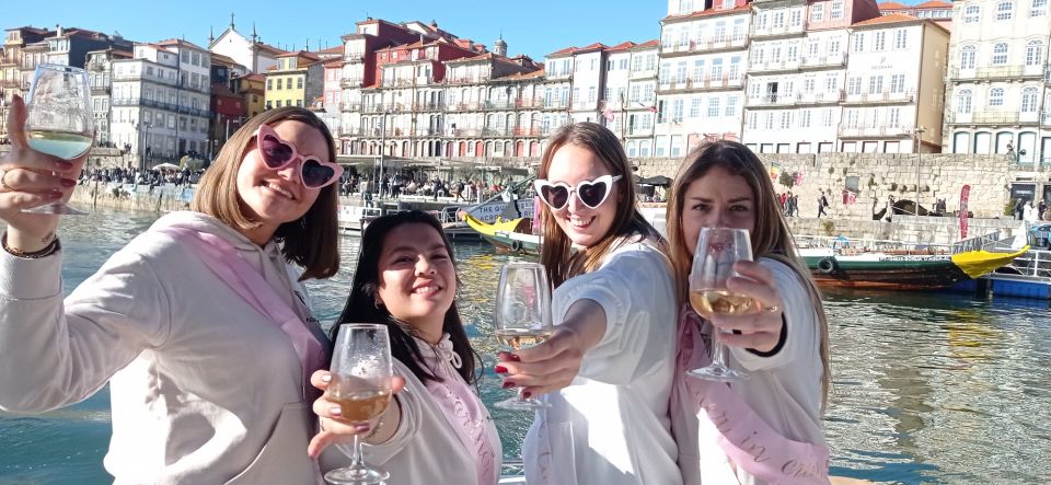 Porto: Douro River Boat Tour w/ Portuguese Wines & Tasting - The food on board: local treats and charcuterie-style plates
