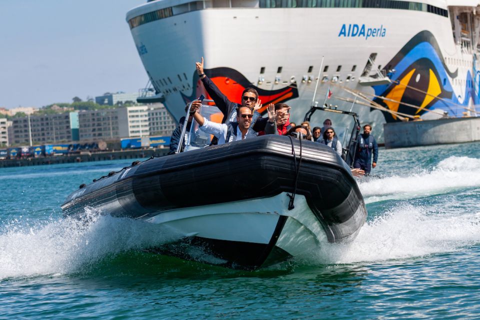 Porto: Douro River Speedboat Tour - What to bring for a comfortable ride on the Douro