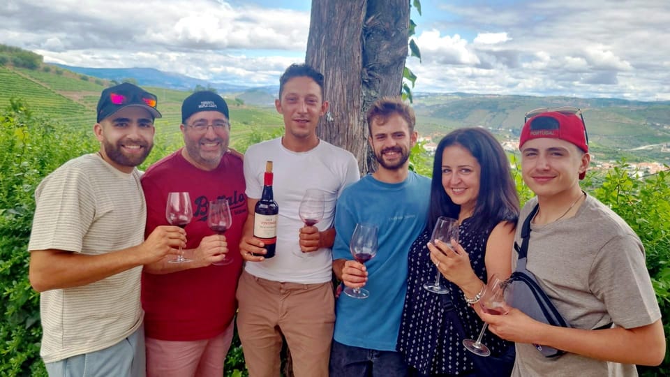 Porto: Douro Valley Vineyards Tour with Lunch & River Cruise - Guide and group vibe: Why the day feels smooth