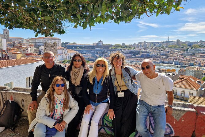 PORTO: Essencial Walking Tour 3 hours - Start at Metro da Trindade, finish at São Bento Station