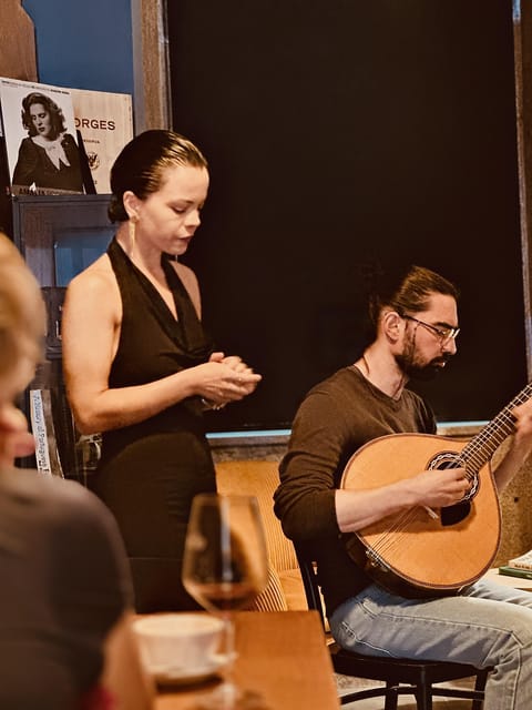 Porto: Fado Live Music, Wine & Cultural Introduction - Getting the most out of your seat, your night, and the post-show moment