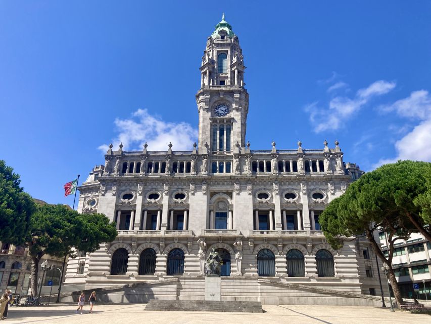 Porto food, wine and culture walking tour - max 8 pax - Bifana with beer: the Porto sandwich moment you’ll remember
