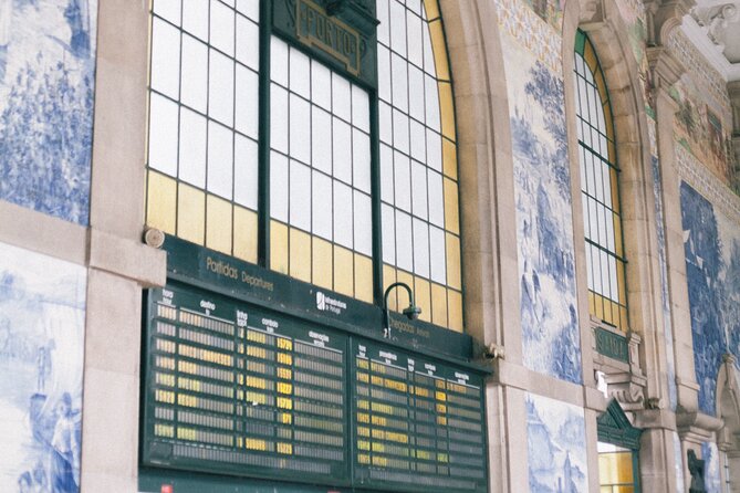 Porto Guided Tour to the Historical Center on a Tuk Tuk - São Bento Railway Station: the tile hall you shouldn’t rush