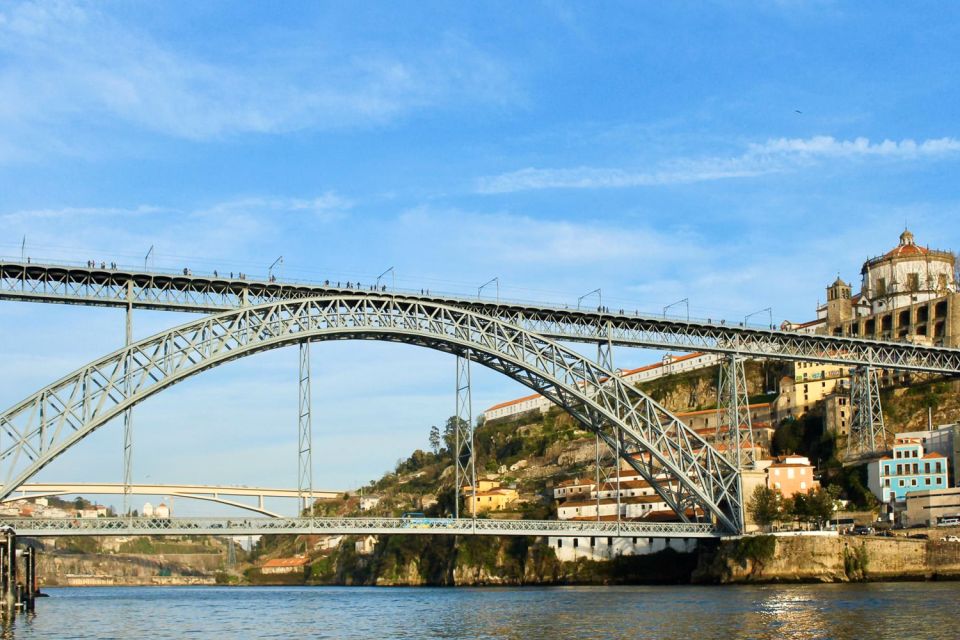 Porto: Guided Walking Tour and Lello Bookshop - Key highlights