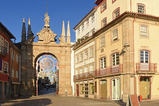 Porto: Guimaraes & Braga Small Group Tour with Lunch and Tickets - Braga Lunch with Vinho Verde: Real Food Break, Not an Afterthought