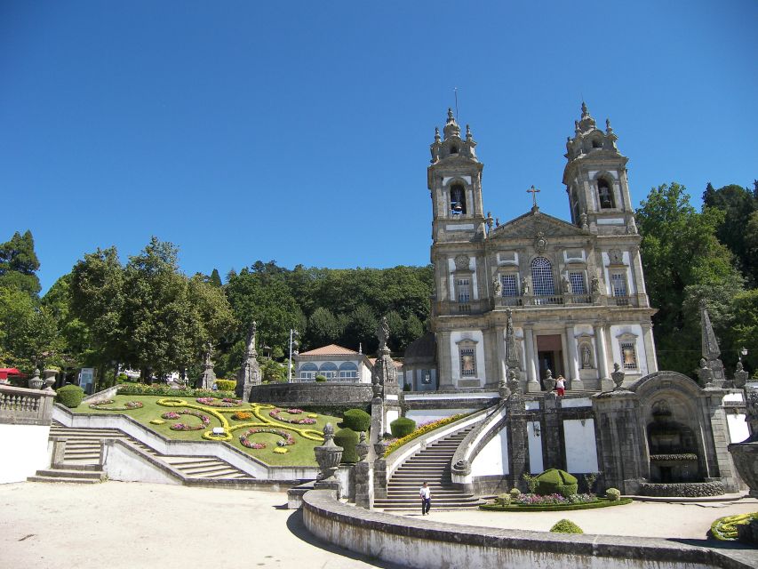Porto: Guimarães & Braga Tour with Entry Tickets and Lunch - FAQ