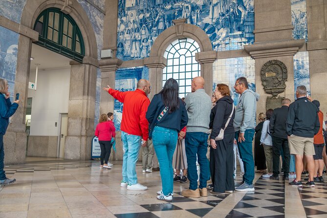 Porto Half-Day Guided Historical Tour with Port Cellar Visit and Tasting - Small group pacing and why it helps with Porto crowds
