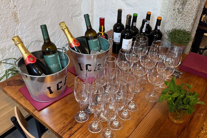 Porto Hands On Cooking Class-3 course-wine included-trained chef - The instructors: Chef Tania, Tomás, and the team energy