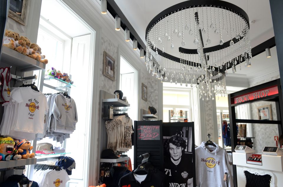 Porto: Hard Rock Cafe Skip-the-Line with Set Menu - Key points before you go