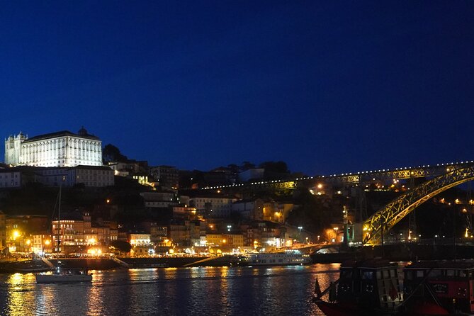 Porto Heritage & Wine: Exclusive Private Day Trip from Lisbon - Catedral do Porto and the hill-to-river walking plan