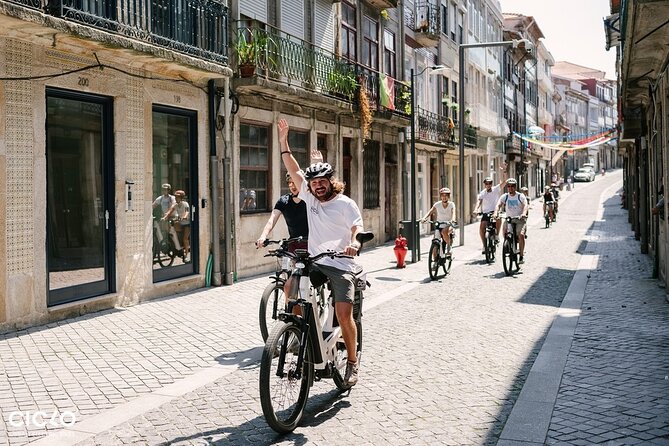 Porto Highlights in 3 Hours E-Bike Tour - Historical, Sightseeing - Ponte Infante Dom Henrique: modern bridge views with a quick lesson