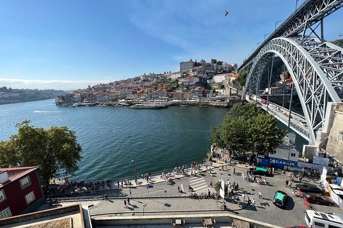 Porto Highlights: The best of Porto City Walking Tour - Guides, Group Size, and How to Get the Most Out of the Walk