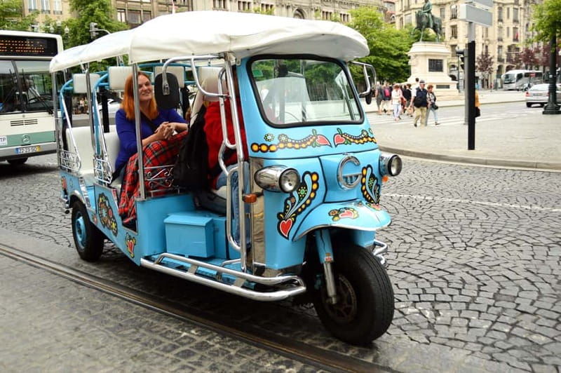 Porto: Historic Center Tuk-Tuk Tour - Key highlights to look forward to