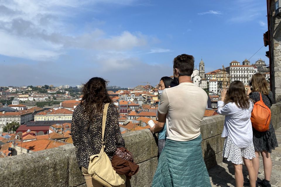 Porto: Historical Center Walking Tour - Porto’s Most Beautiful Train Station and the Art Nouveau Stretch