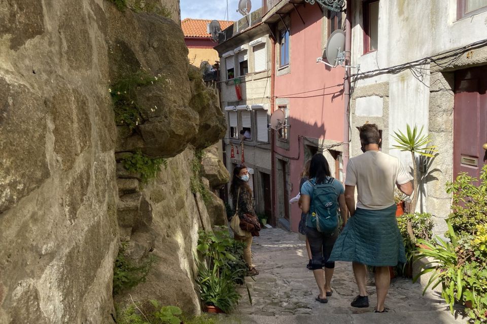 Porto: Historical Center Walking Tour - Lello Bookshop to Clérigos Tower: One City, Two Icons