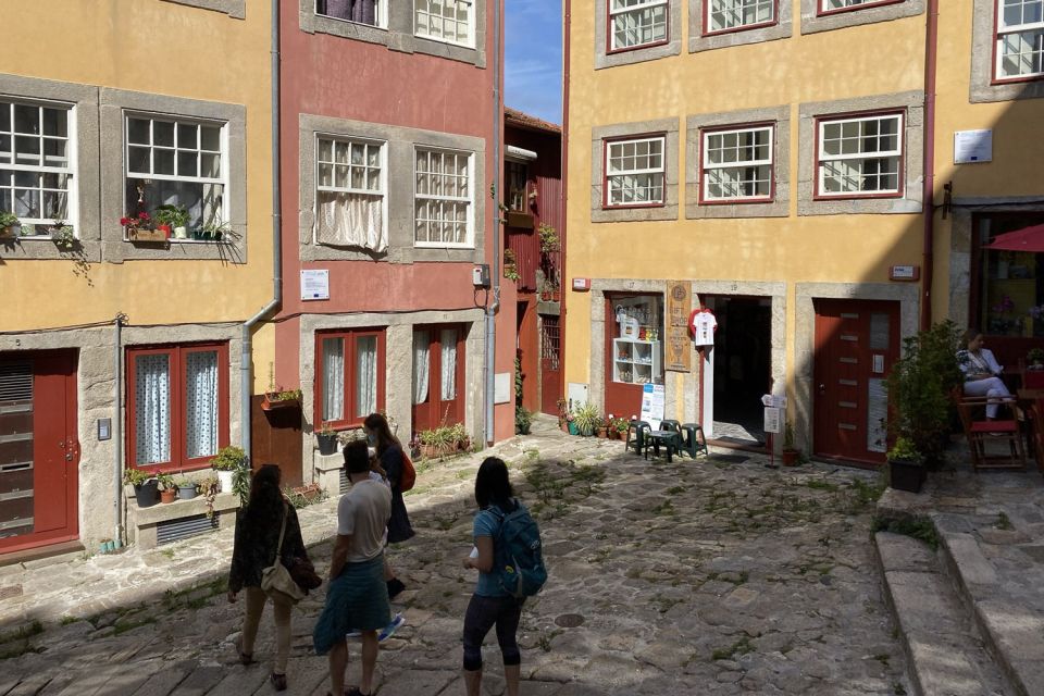 Porto: Historical Center Walking Tour - Price, Timing, and Value for Your Porto Game Plan