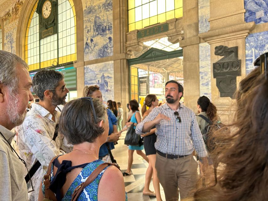 PORTO: Historical Walking Tour - São Bento Station: tiles, timing, and why it’s more than a photo stop
