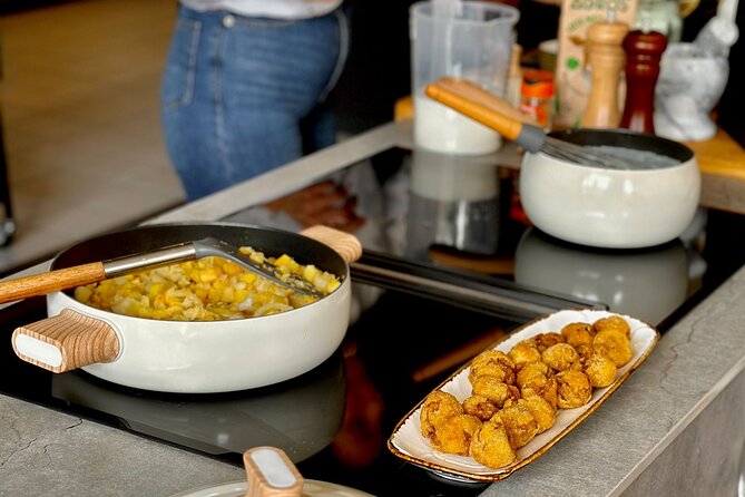 Porto Local Market Visit & Cooking Class / Showcooking - The short transfer: Luís I bridge views and Jardim do Morro