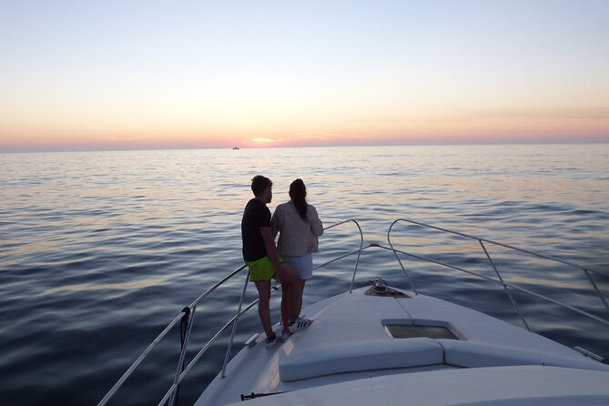 Porto: Luxury Yacht Tour on the Douro River - Sunset or Daytime - Should you book this Porto luxury yacht tour?