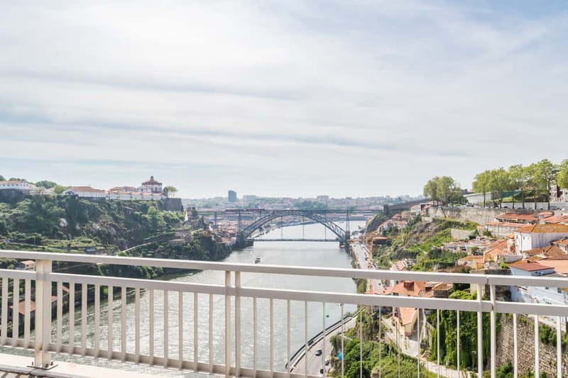 Porto: Magic Train Tour and Port Wine Cellar with Tastings - Lunch upgrade at Ruela da Villa: good extra time if you’re hungry