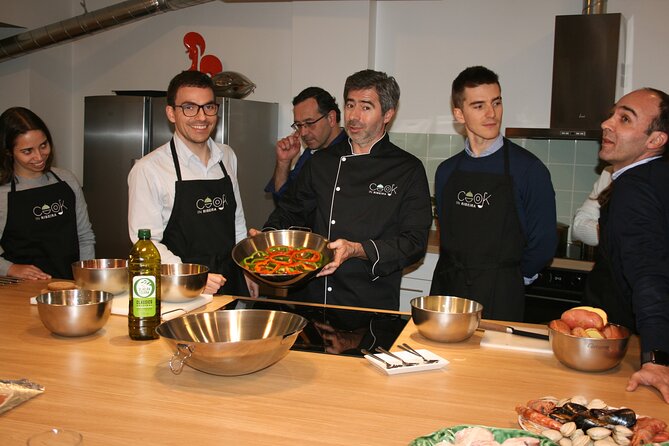 Porto Market Tour & Cooking Class - Half Day - Transport in a Land Rover Defender 110: comfort for a half-day plan