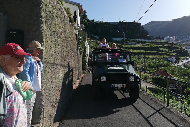 Porto Moniz - Private Full-Day - Safari 4x4 Tour - NorthWest - The big picture route: from Funchal to Paul da Serra and down to Porto Moniz