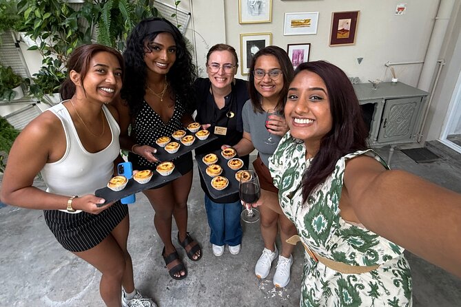Porto: Pastel de Nata Cooking Class with Porto Wine (Lapa) - Key things you’ll notice right away
