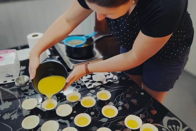 Porto: Pastel de Nata Cooking Class with Porto Wine (Sé do Porto) - Leaving With Your Own Natas: Eating Now vs. Packing Later