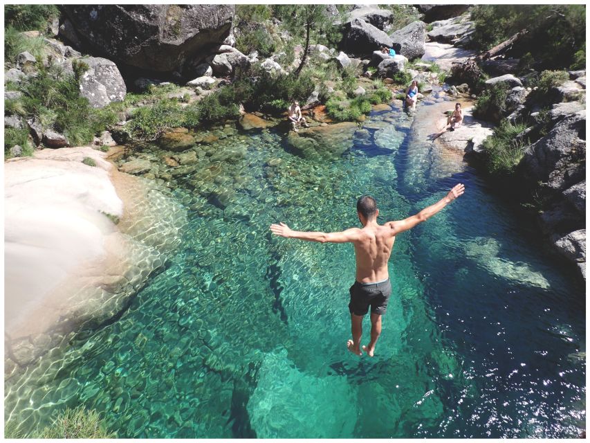 Porto: Peneda-Gerês National Park Tour with Kayaking & Lunch - The lunch stop: traditional Portuguese food with wine included