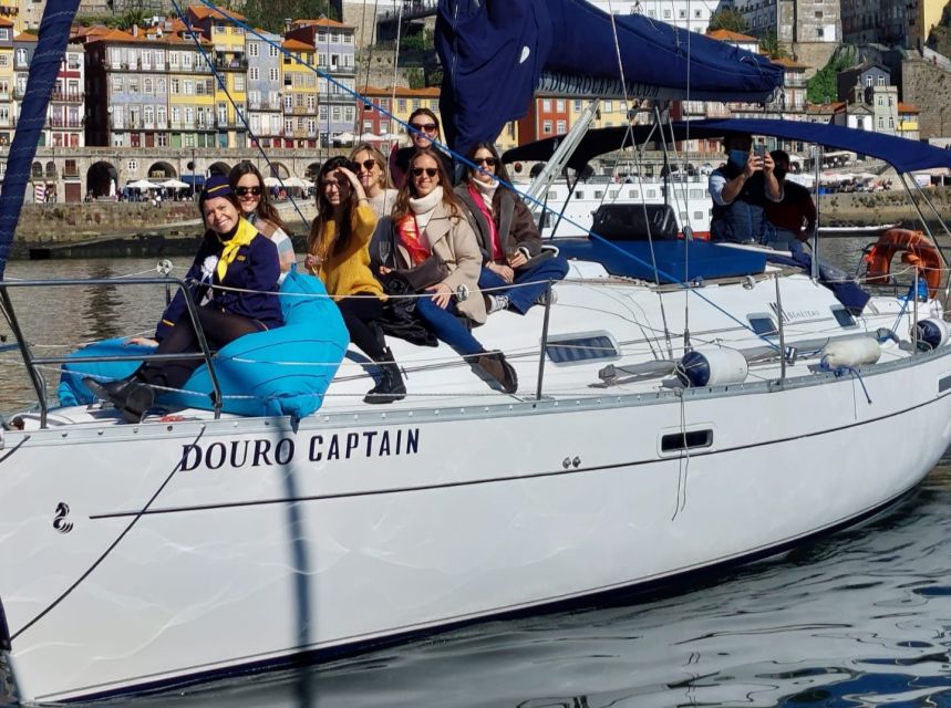 Porto: Private Douro River Charming Cruise w/wine tasting - The sights you’ll spot from the water (and what to look for)