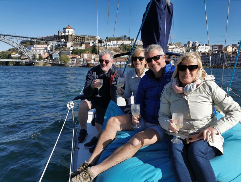Porto: Private Douro River Charming Cruise w/wine tasting - Music and the relaxed vibe (without it getting corny)
