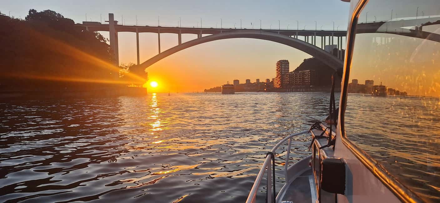 Porto: Private Douro River Cruise – 6 Bridges & Sunset - Douro cruise value: small boat, big payoff