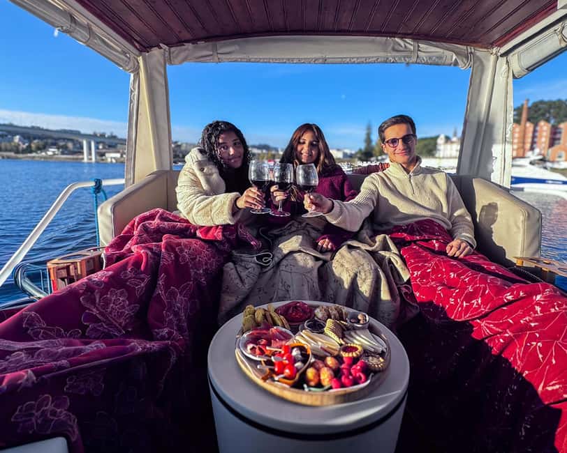 Porto: Private Douro River Cruise – 6 Bridges & Sunset - Morning peace, daytime energy, or a real sunset