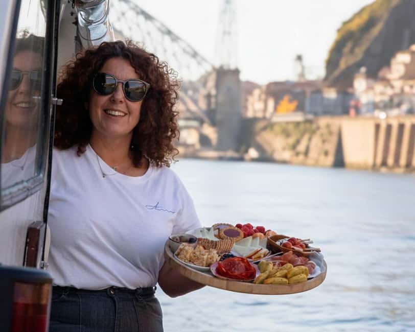 Porto: Private Douro River Cruise – 6 Bridges & Sunset - Logistics that matter more than you think