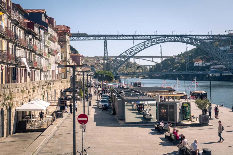 Porto: Private & Flexible Walking Tour in Historic Center - Why a Self-Paced Porto Walk Works So Well Here
