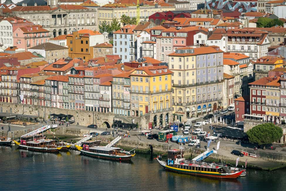 Porto: Private & Flexible Walking Tour in Historic Center - Starting at Praça da Ribeira: Where the Loop Makes Sense
