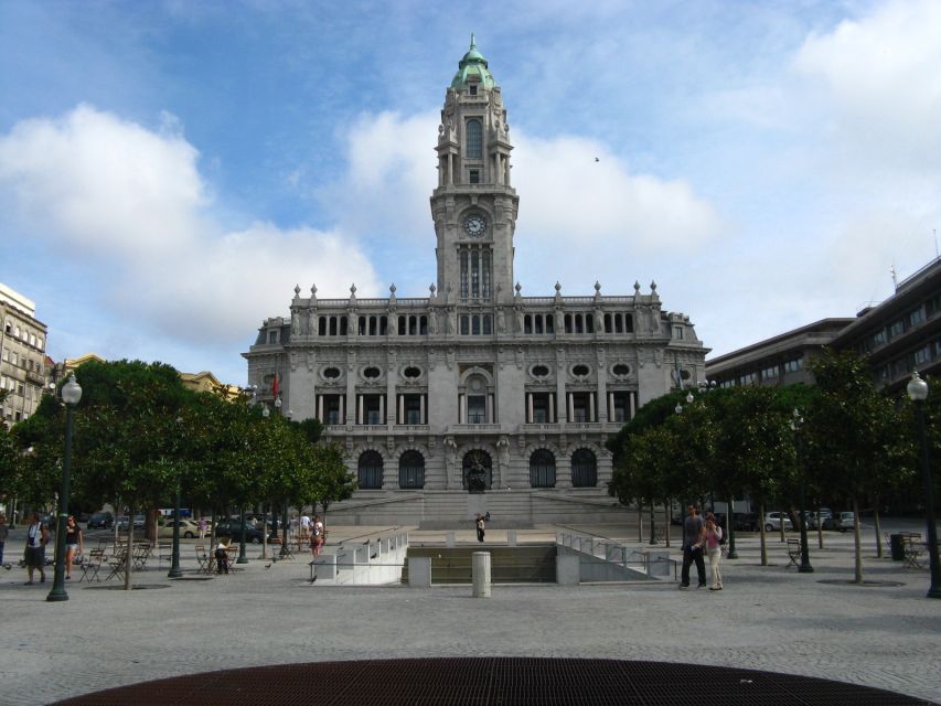 Porto Private Half Day Walking Tour: Cruise & Wine Tasting - Finish in Gaia: how to end strong without wasting your evening