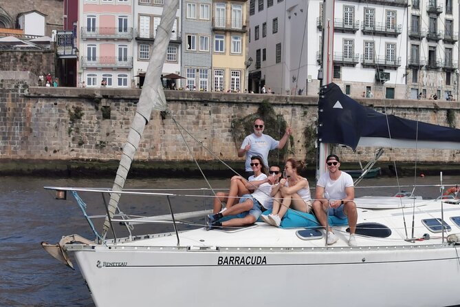 Porto, Private Tour in the Douro and Sea or Sunset - Blanks, music, and a crew that keeps it fun