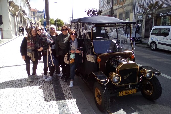 Porto: Private Tour to the Historic Center in a Classic Car - Jardim da Foz and Foz do Douro: where Porto shifts toward the sea