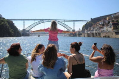 Porto: Private Yacht Tour with Wine, Snacks & 6 Bridges - Ribeira do Porto and Gaia: UNESCO views plus port wine country