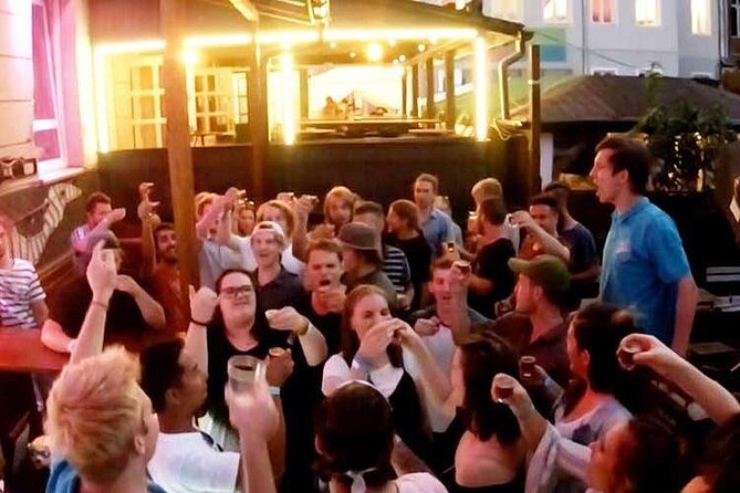 Porto Pub Crawl With Unlimited Beer - Start near Torre dos Clérigos: why the meeting spot matters