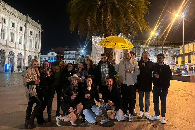 Porto Pubcrawl: 5h,7 Drinks,4 bars &Skip the line Club Entry - Price and what you really get for about $22