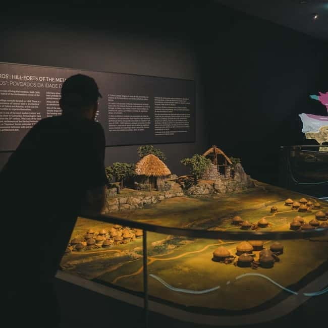 Porto Region Museum: a Thousand Years Of History - The Life-Size Tram Stop: Your Photo Moment and Memory Anchor