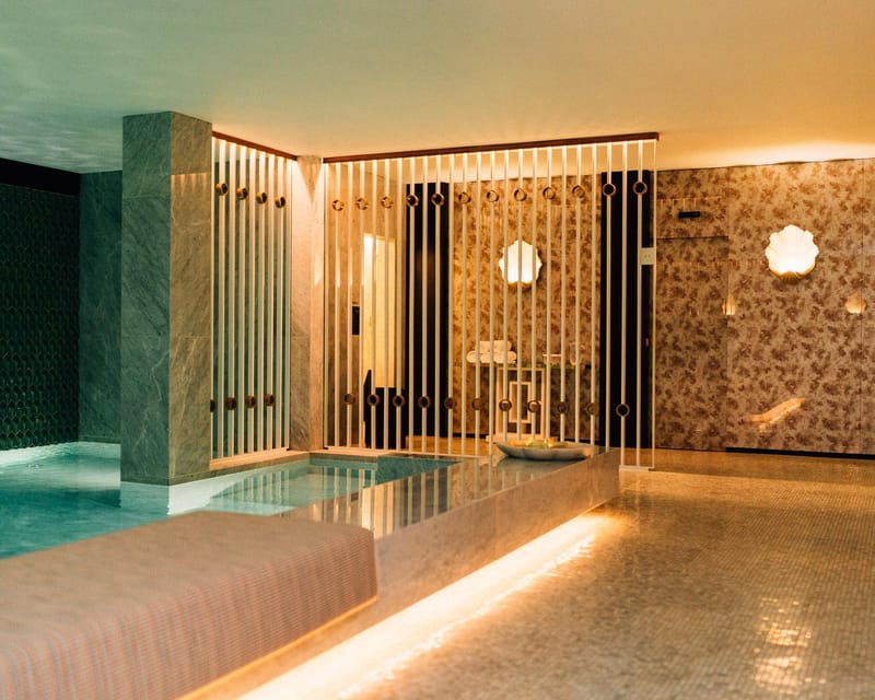 Porto: Relaxing by the pool, sauna and steam room - Grand Bleu Spa at Le Monumental Palace: a calm Porto reset