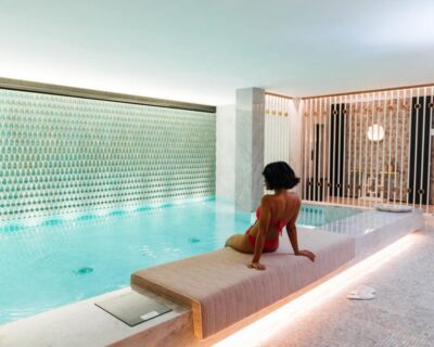 Porto: Relaxing by the pool, sauna and steam room - One-hour Acqua Area: what happens during your time