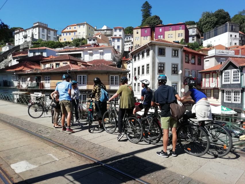 Porto: Riverside Panoramic E-Bike Tour - Foz do Douro and Castelo do Queijo: heading toward the place where river meets sea