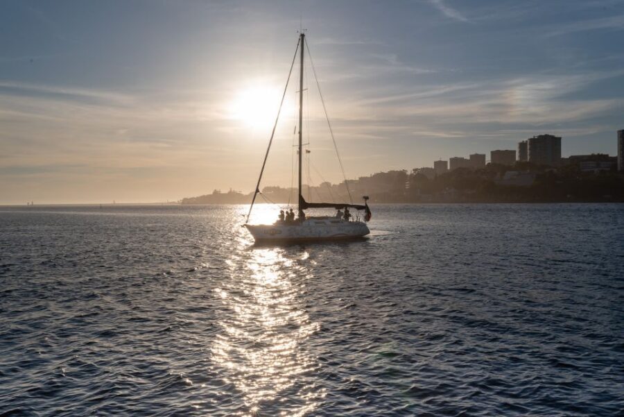 Porto: Romantic Sailboat Cruise - Who should book this cruise (and who might skip it)