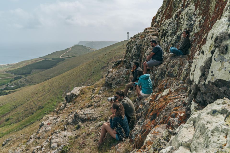 Porto Santo: Island Highlights 4x4 Tour with Hotel Transfers - Fonte da Areia: guided tour, walking time, and the off-road adventure