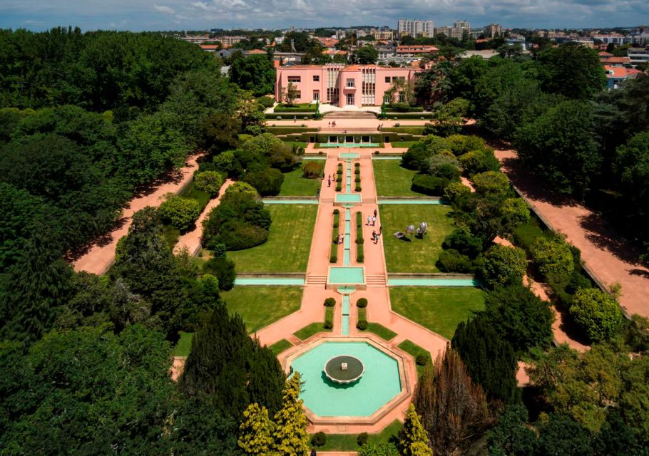 Porto: Serralves Park Entry Ticket - Serralves Park: 18 hectares of Portuguese plant life